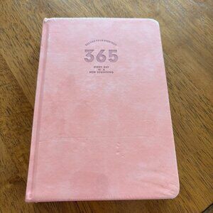 Journal 365 Days Record Your Everyday NEW Every day is a new beginning Pink